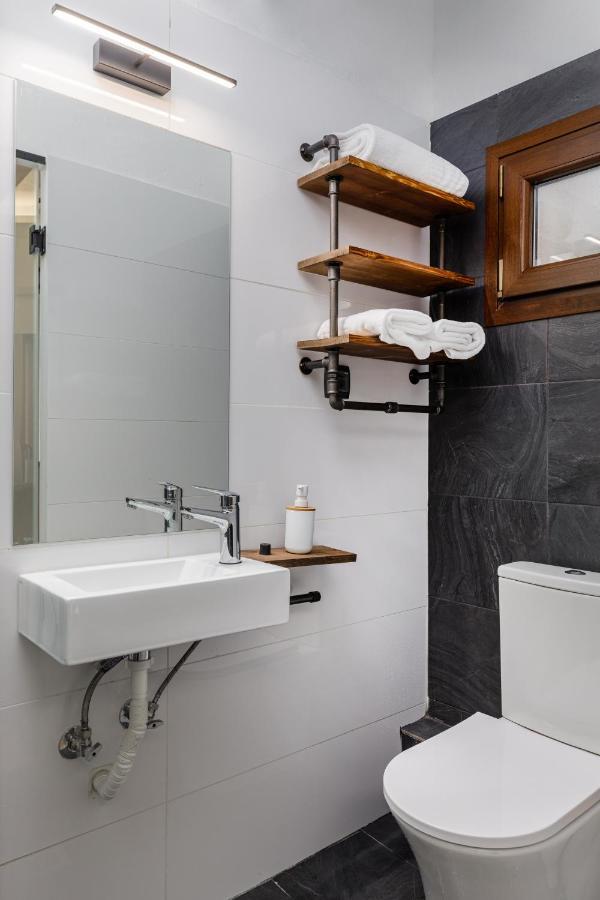 Stylish And Modern Studio - Miltos 塞萨洛尼基 外观 照片